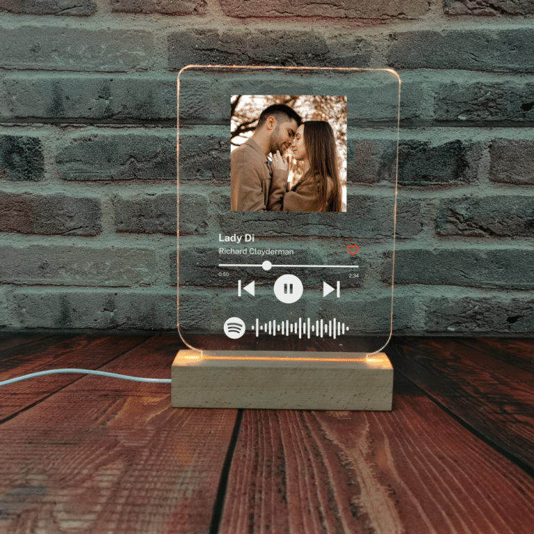 Lampă LED personalizată tip Spotify