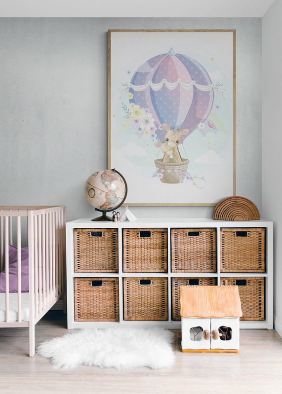 Mockup Poster Două girafe într-un balon colorat
